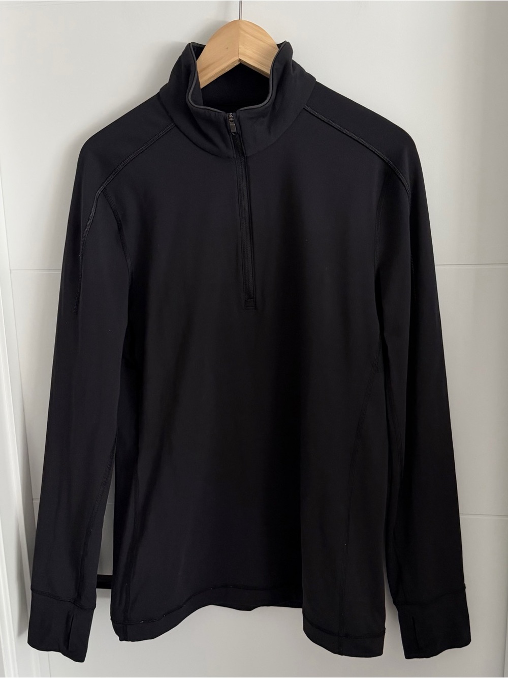 Lululemon:Men's Long Sleeve Quarter-Zip Pullover-Size Medium (ptp approx 19.5in)